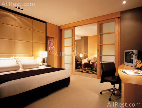 Shangri-La Hotel Dubai 6